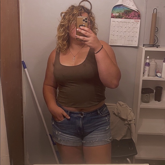 Meet your Posher, Rebecca - Picture 1 of 1